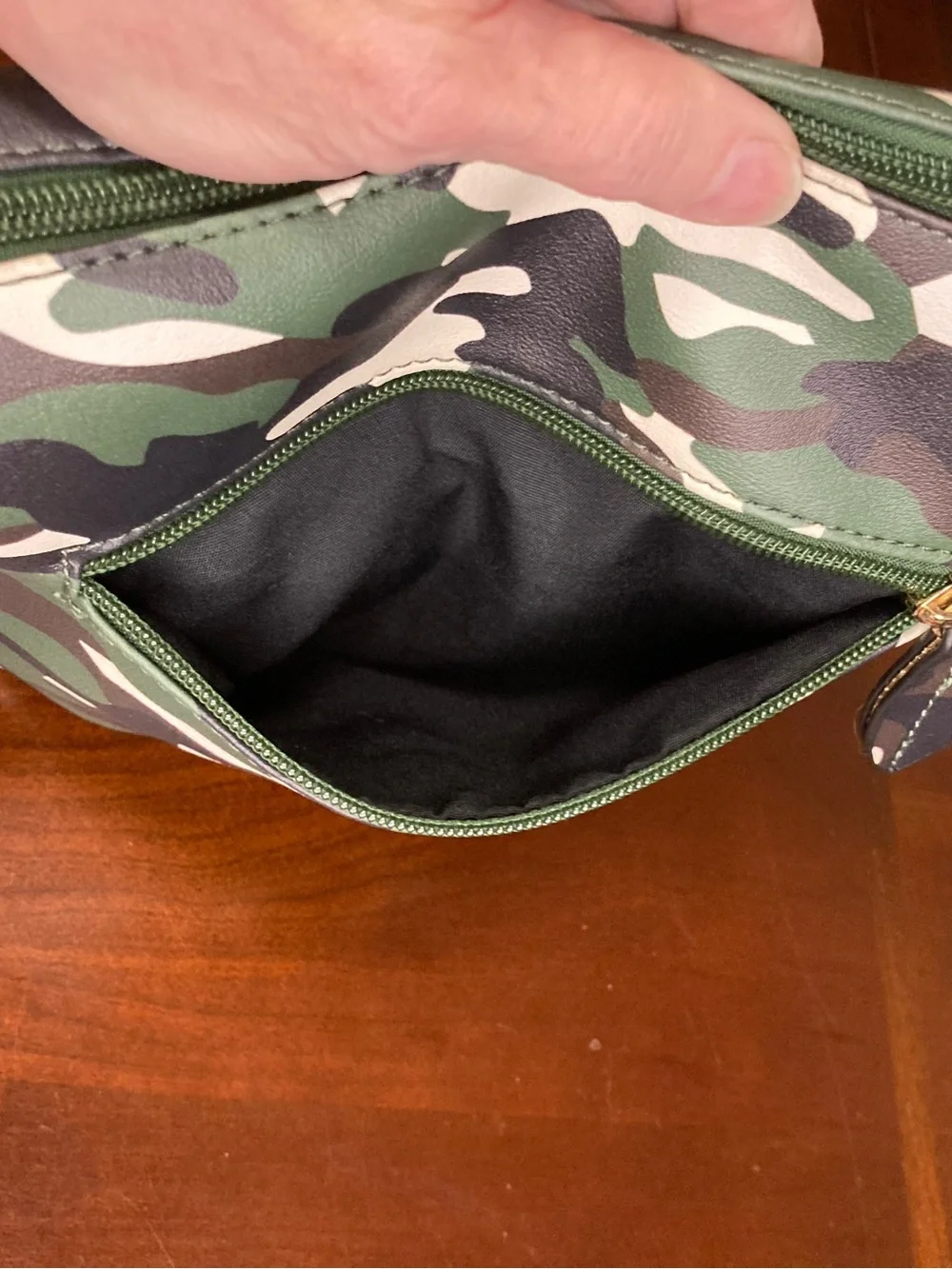 Imoshion Camouflage Print Crossbody Bag NWOT